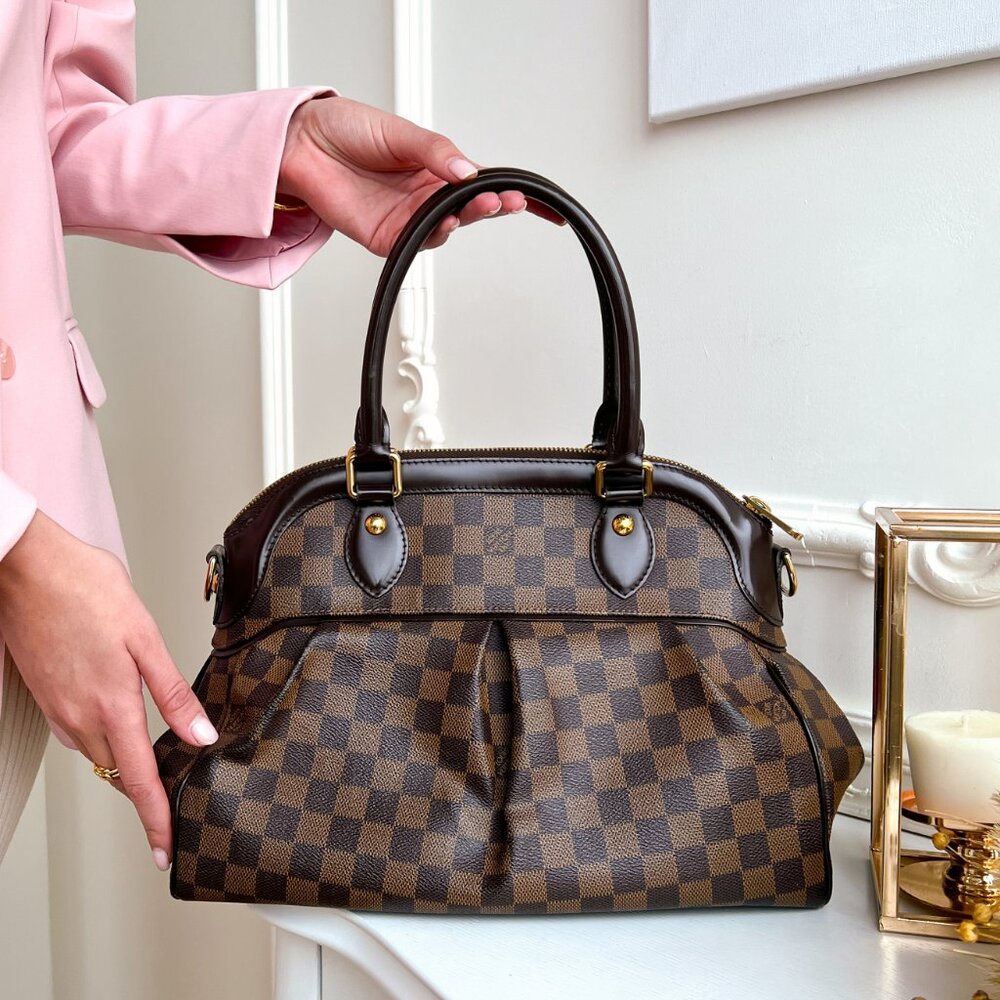 Authentic Louis Vuitton  Trevi PM damier ebene satchel handbag TH3058 B0916